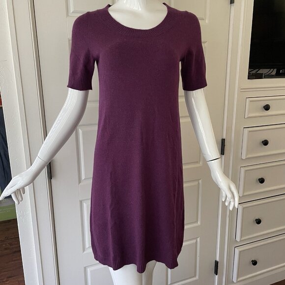 Banana Republic Sweater Dress 100% Cashmere Short Sleeve Mini Plum Size M - Picture 1 of 9